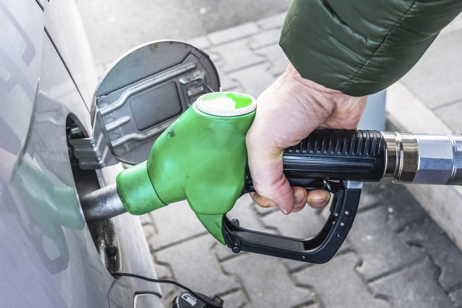 Filling up gas