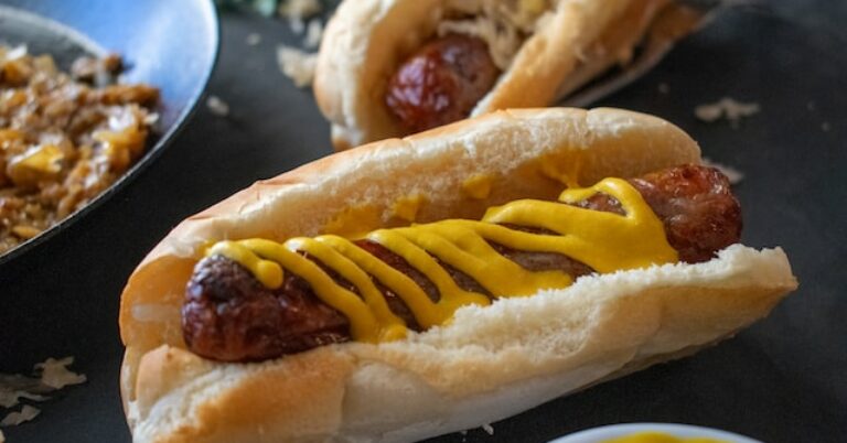 More brats, less Bidenomics at Prosperity Is Possible tour stop in Sheboygan